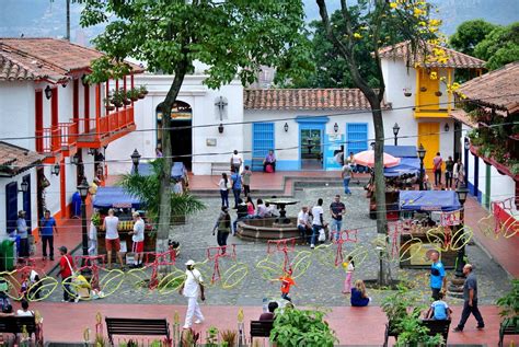 Pueblito Paisa: A Colombian Cultural Heritage!.